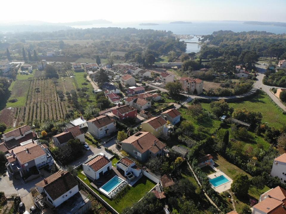 Villa Lana Valbandon Exterior photo